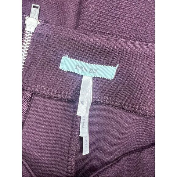 UO Kimchi Blue Women’s Medium Pleated Mini Skirt Plum Purple Knit Zip Stretch - Picture 4 of 5